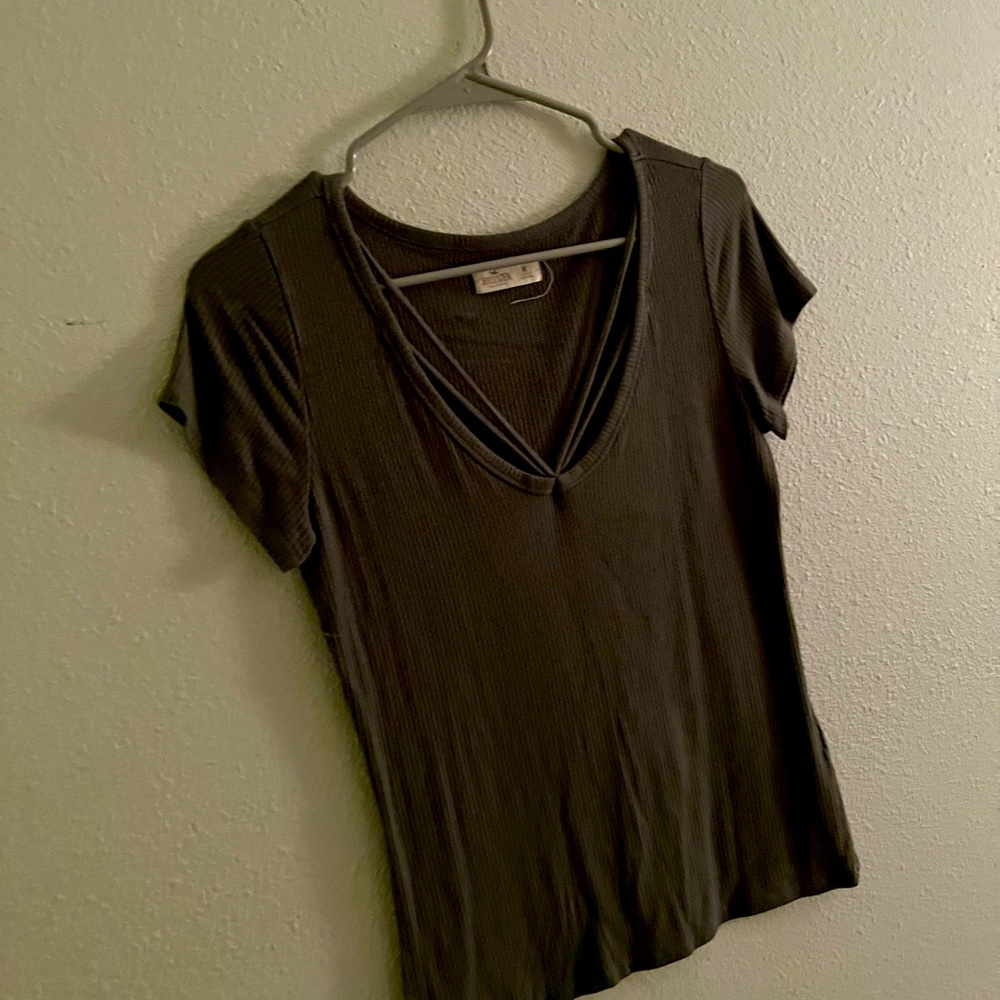 Hollister top